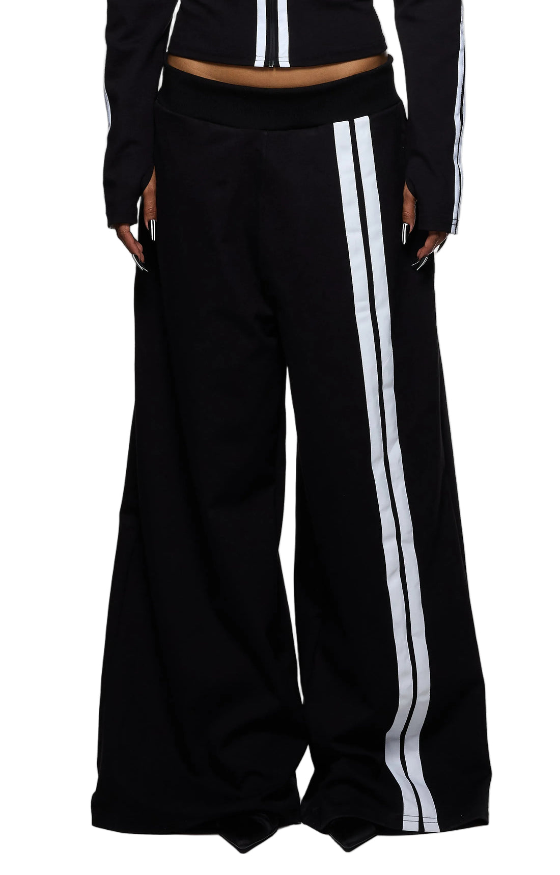 THE SWEATPANTS