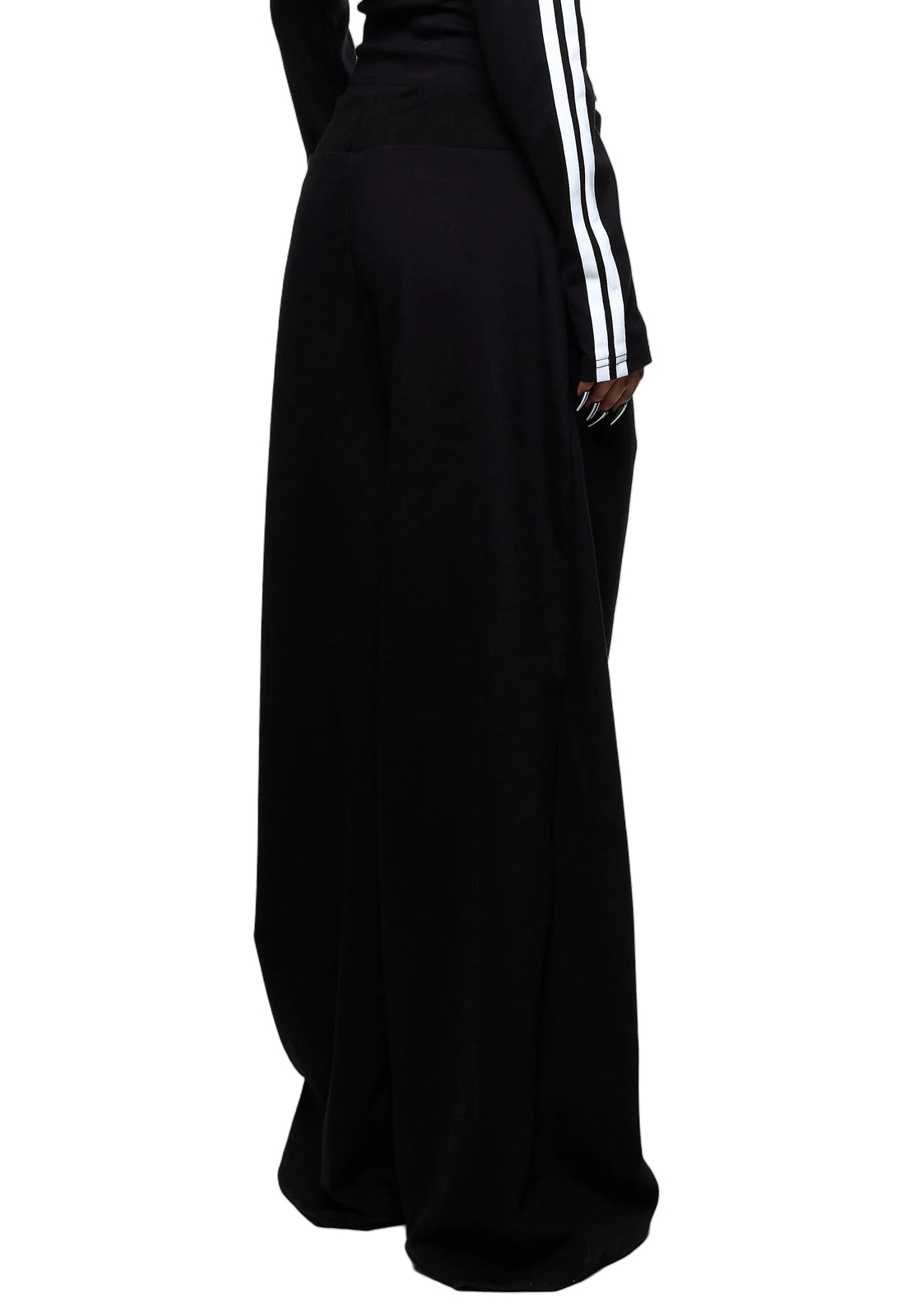 THE SWEATPANTS
