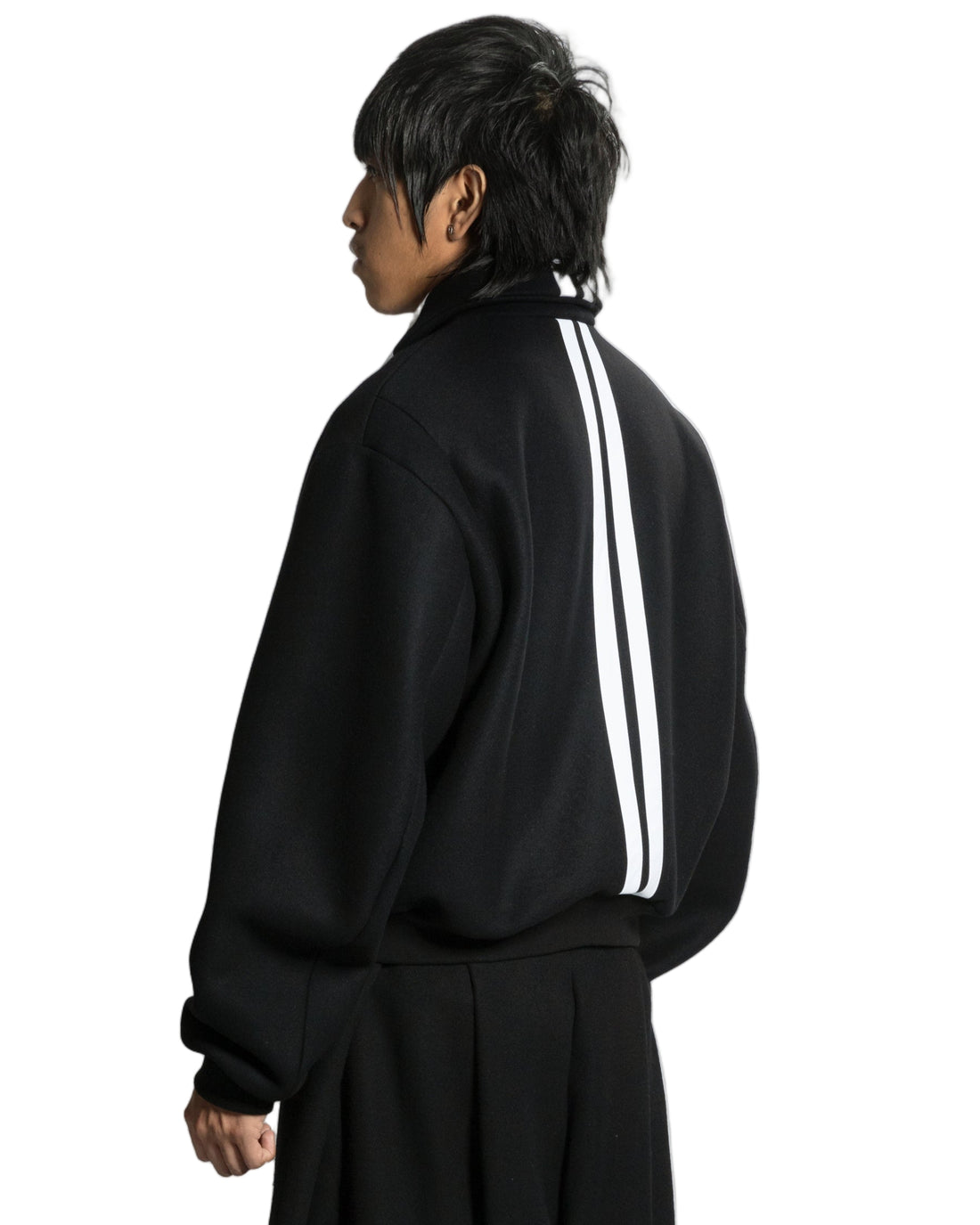 THE BOMBER JACKET